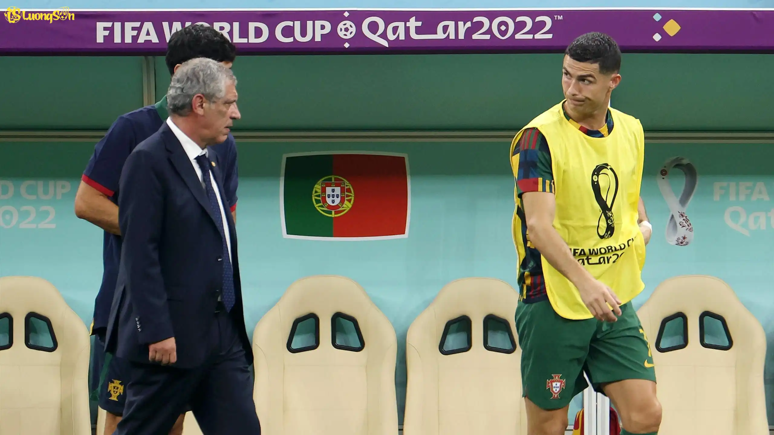 Fernando Santos và Cristiano Ronaldo cạch mặt nhau sau World Cup 2022 (Ảnh: TNT)
