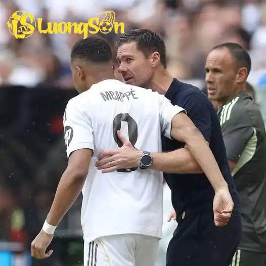 Alonso sẽ giúp Mbappe trở nên đáng sợ hơn? - Ảnh: @RealMadrid